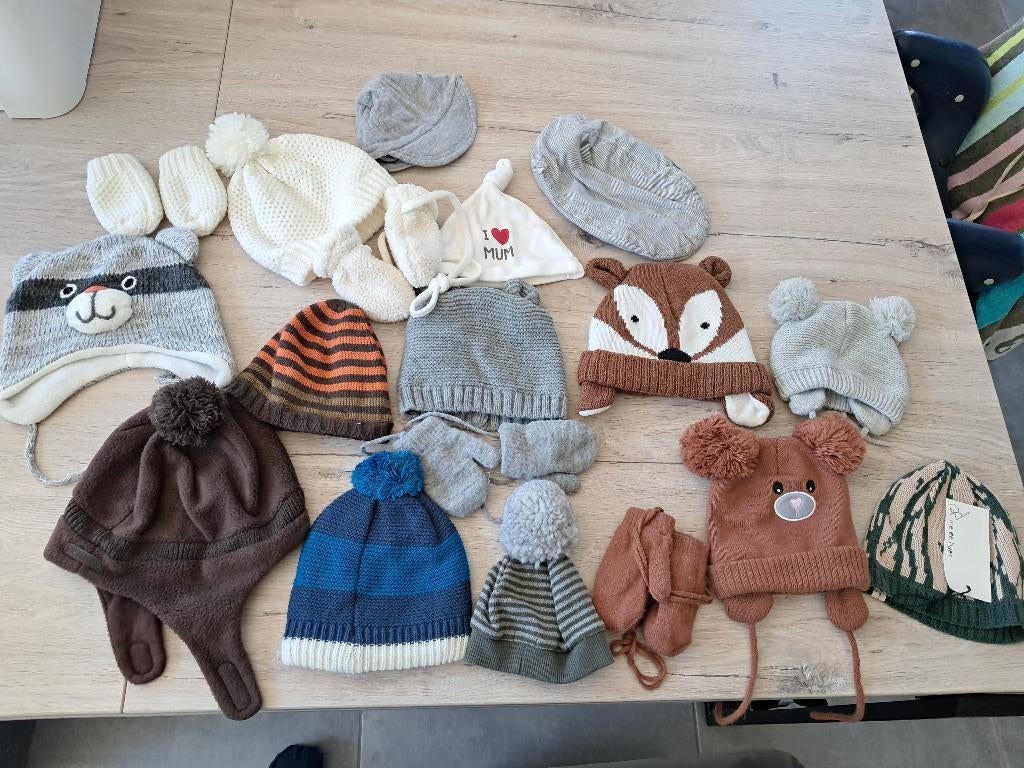 Pakket mutsjes en handschoenen voor baby's, Enfants & Bébés, Vêtements de bébé | Bonnets, Écharpes & Moufles, Garçon ou Fille