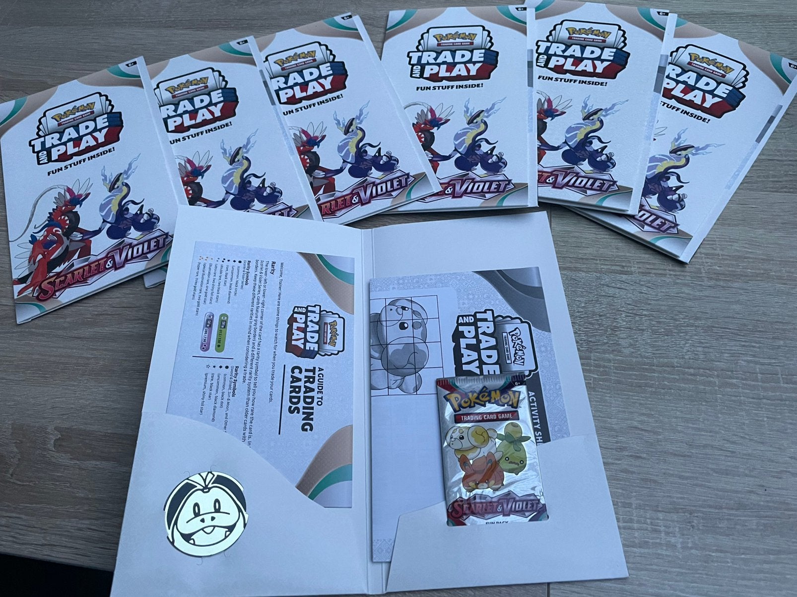 Pokémon Trade & Play Scarlet and Violet, Ophalen of Verzenden, Nieuw, Overige typen