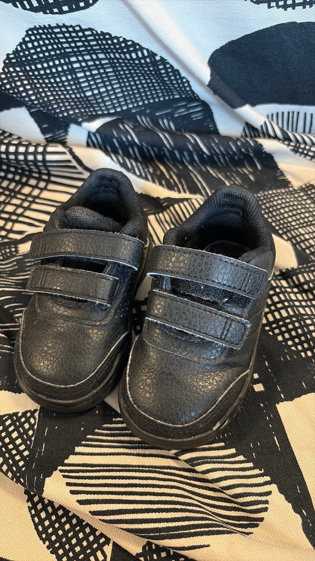 Chaussures addidas, Enlèvement ou Envoi, Garçon ou Fille, Autres types