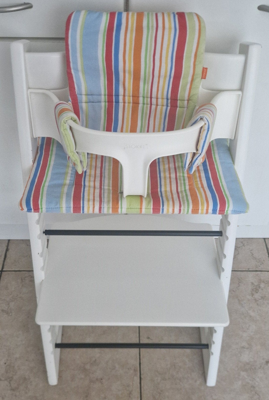 Stokke Tripp Trapp avec ensemble bébé et ensemble d'oreiller, Enfants & Bébés, Enlèvement