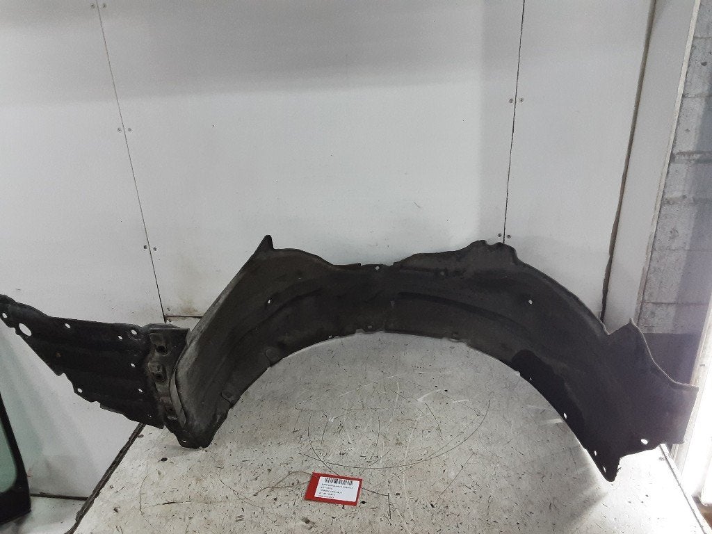 BINNENSPATSCHERM RECHTS VOOR Toyota Corolla (E21), Gebruikt, Mevr. I. Hauben, Spatbord, Toyota