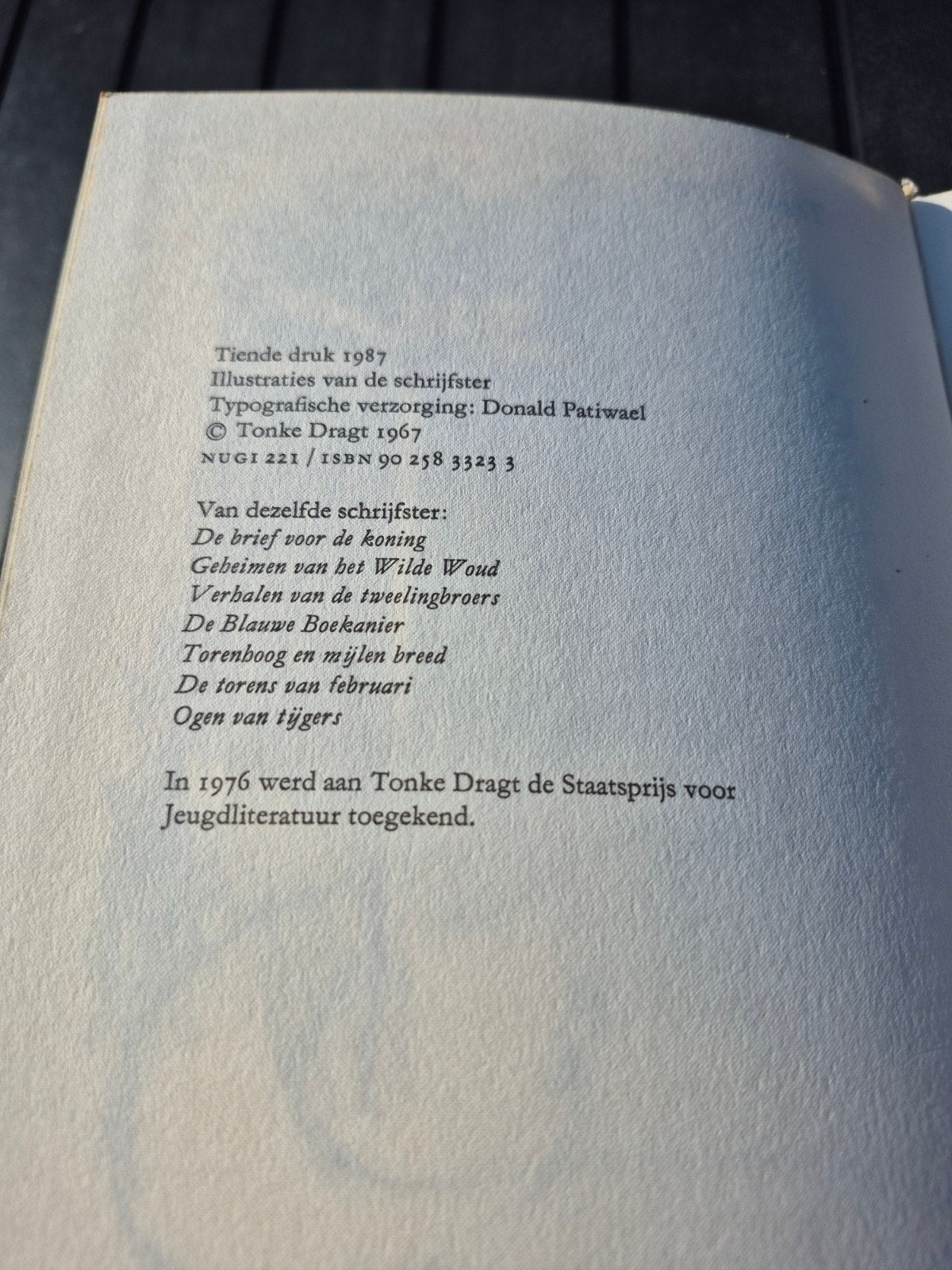 De Zevensprong - Tonke Dragt - Tiende druk, Boeken, Ophalen of Verzenden, Gelezen, Tonke Dragt