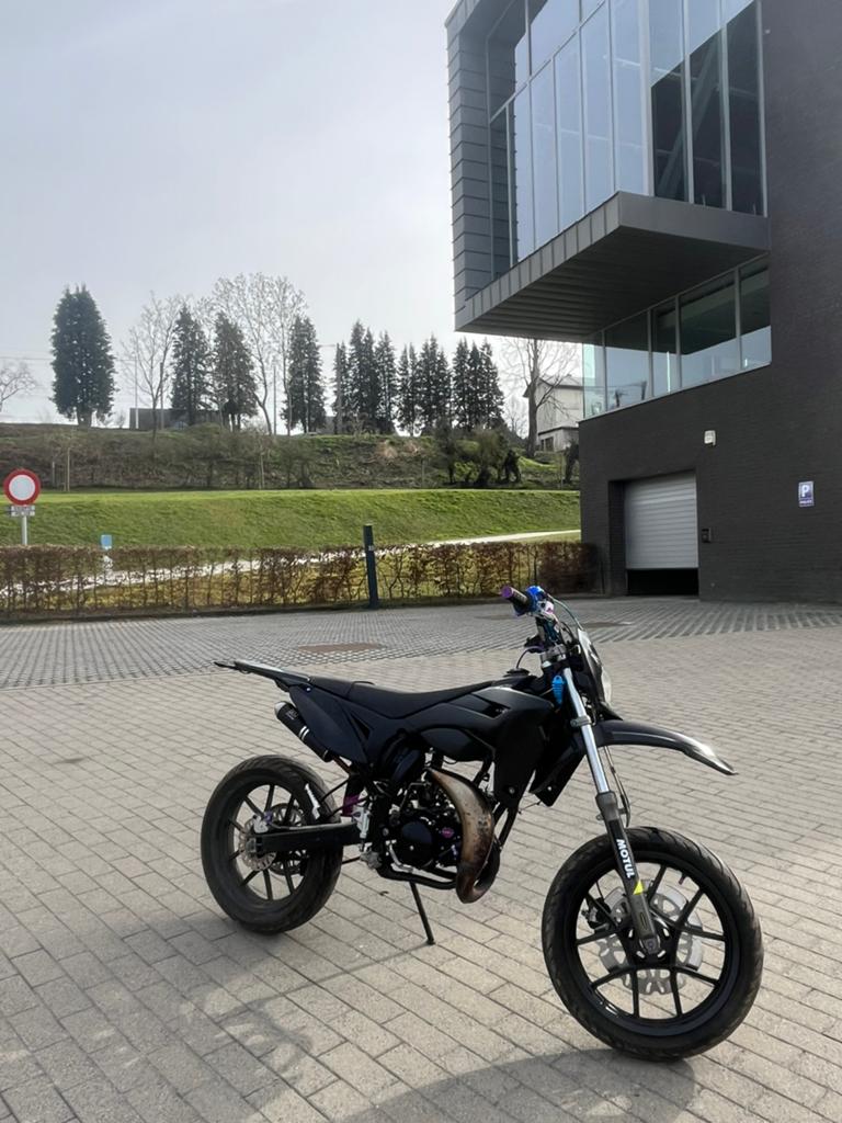 Sherco 50cc, Fietsen en Brommers, Brommers | Crossbrommers, Zo goed als nieuw, Ophalen