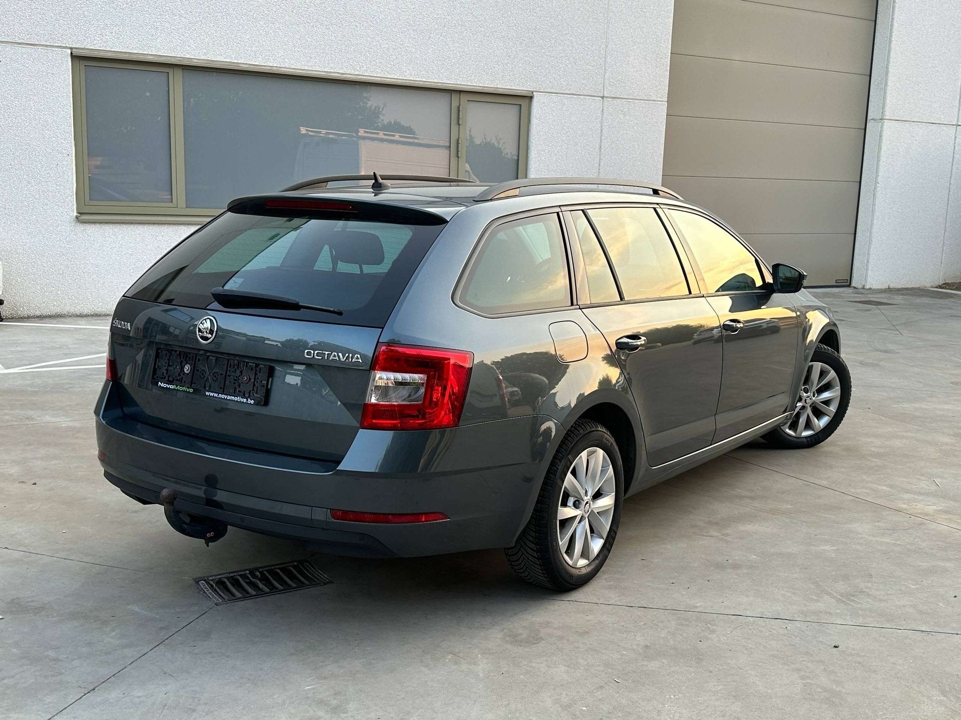 Skoda Octavia 1.0 TSI Autom, CarPlay, Full Op, 12M Garantie, Automaat, Dealer onderhouden, Gebruikt, Euro 6