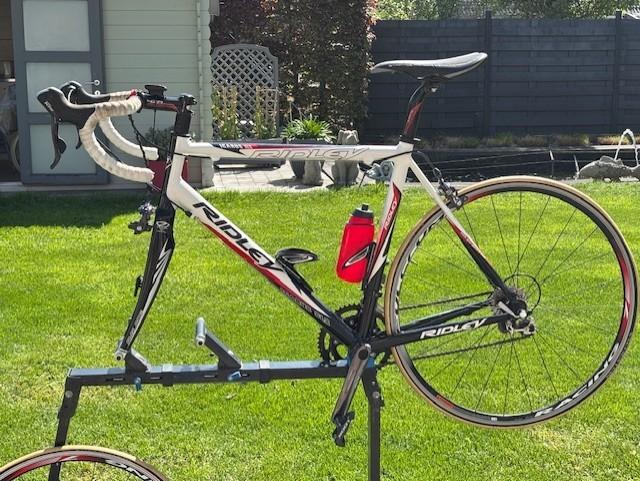 Ridley fiets + rollen + staander, Gebruikt, 10 tot 15 versnellingen, Velgrem, 49 tot 53 cm