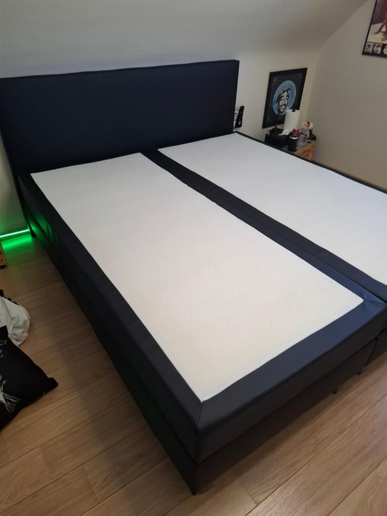 Leder look boxspring 180cm x 200cm, Maison & Meubles, Chambre à coucher | Lits boxsprings, Comme neuf, 180 cm, 200 cm, Deux personnes