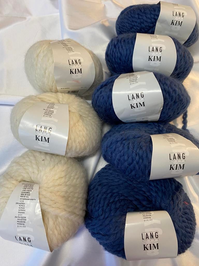5 bollen blauw garen en 3 ballen wit garen, Hobby en Vrije tijd, Breien en Haken, Ophalen of Verzenden, Nieuw, Breien of Haken