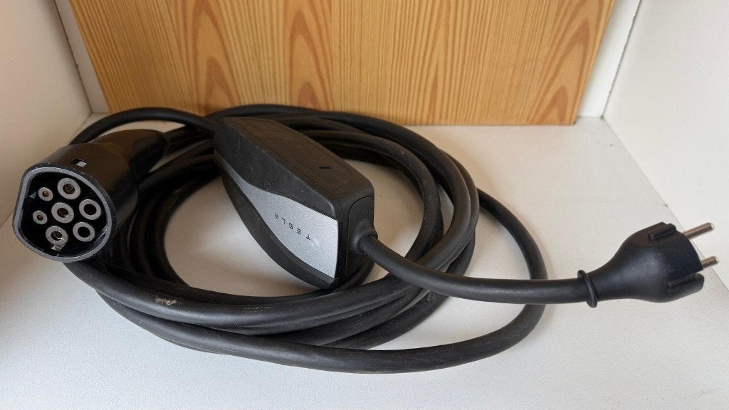 Connecteur mobile Tesla Gen 1 | DÉFAUT | Pour pièces, Enlèvement ou Envoi, Utilisé, Autres marques automobiles