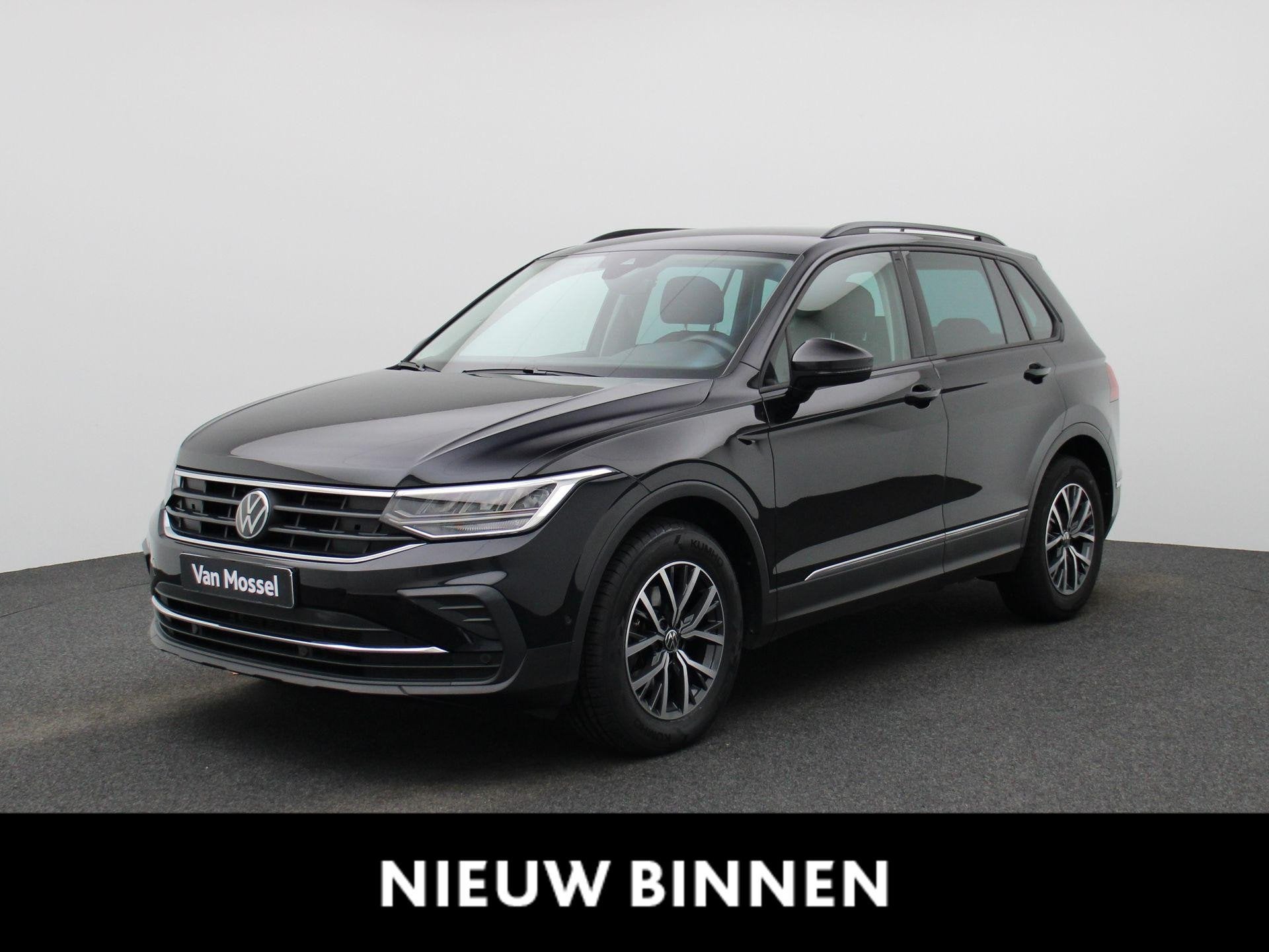 Volkswagen Tiguan 2.0 TDI SCR DSG Life | Camera | PDC V+A |, Auto's, Stof, 4 cilinders, 2000 kg, Zwart