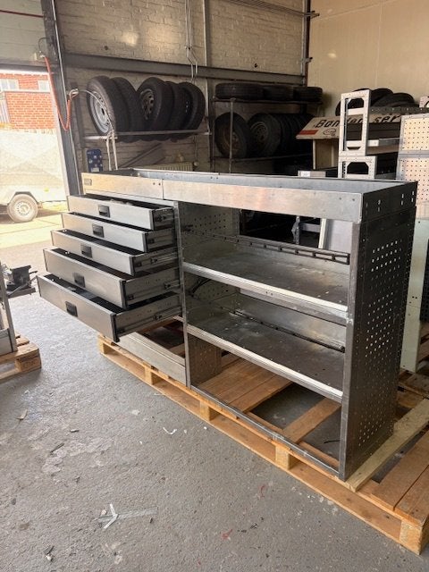 Aluca set (2582B) L200 B32 H115 €749, Ophalen, Zo goed als nieuw
