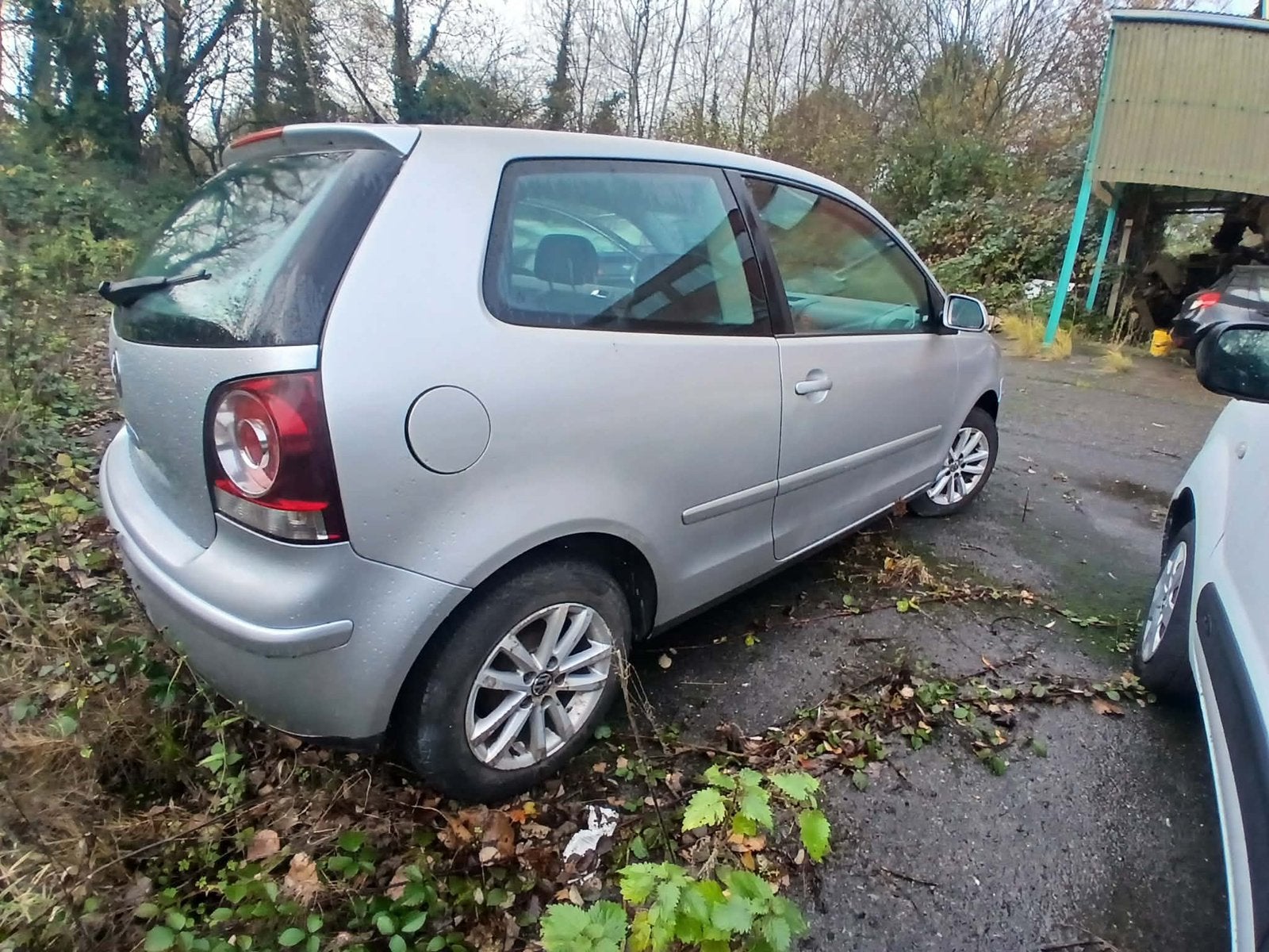 Volkswagen Polo 1.2 Benzine met Keuring verkoop en Garantie., Auto's, Voorwielaandrijving, Euro 5, Stof, Zwart