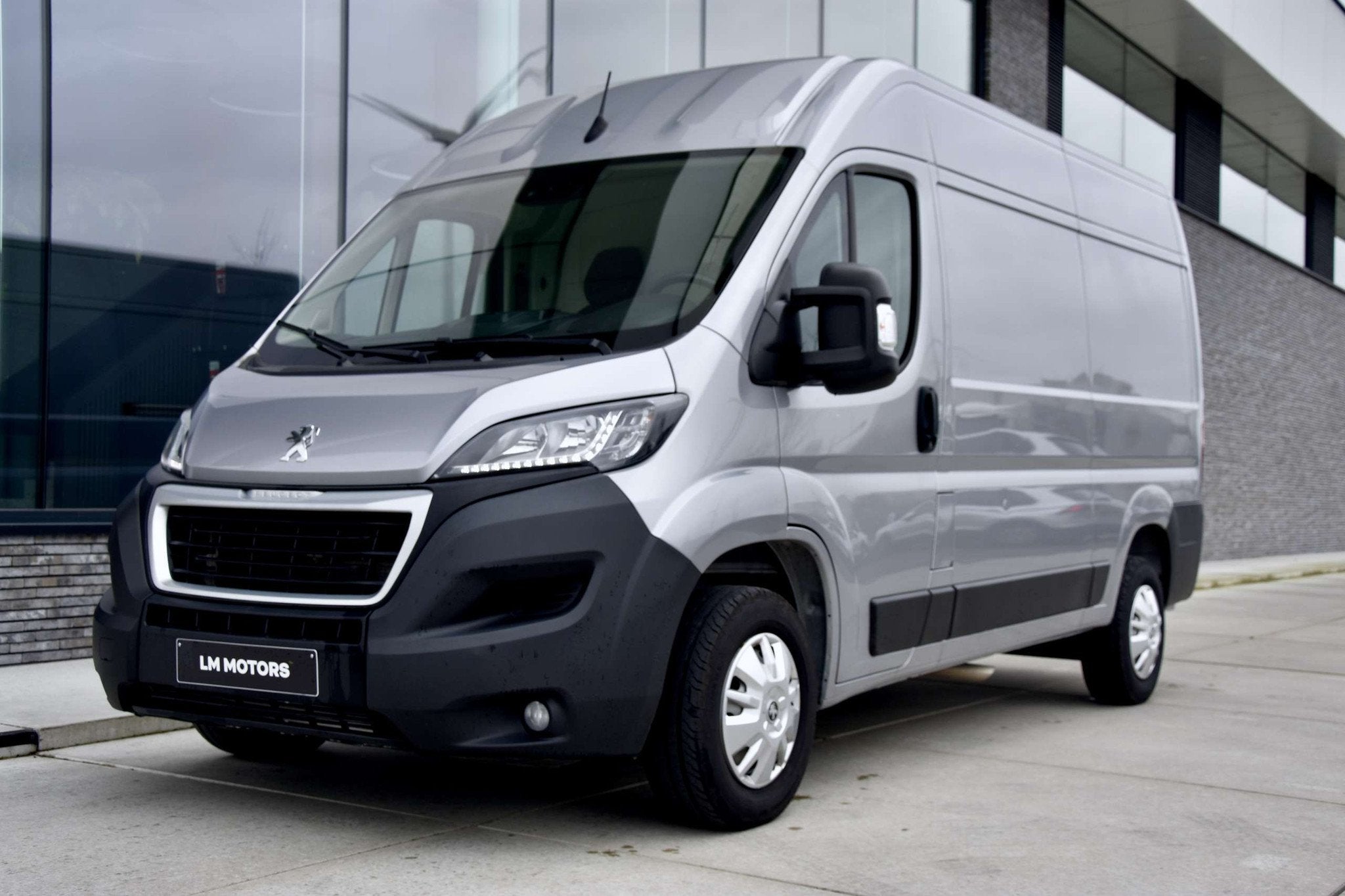 Peugeot Boxer 2.2 BlueHDi L2H2 *NIEUWSTAAT*, Achat, Euro 6, Entreprise, 2 places