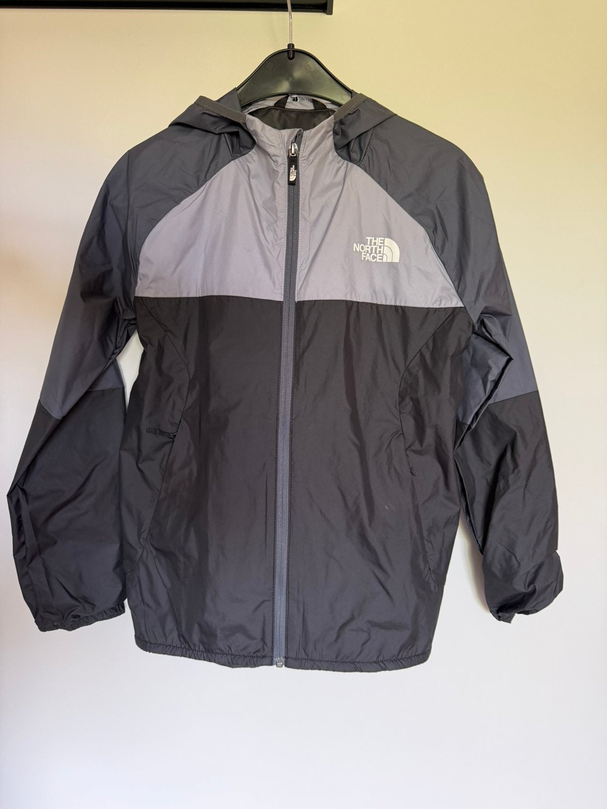 Dunne regenjas The North Face maat XL (14 - 16 jaar), Kinderen en Baby's, Ophalen of Verzenden, Nieuw, Jongen, Jas