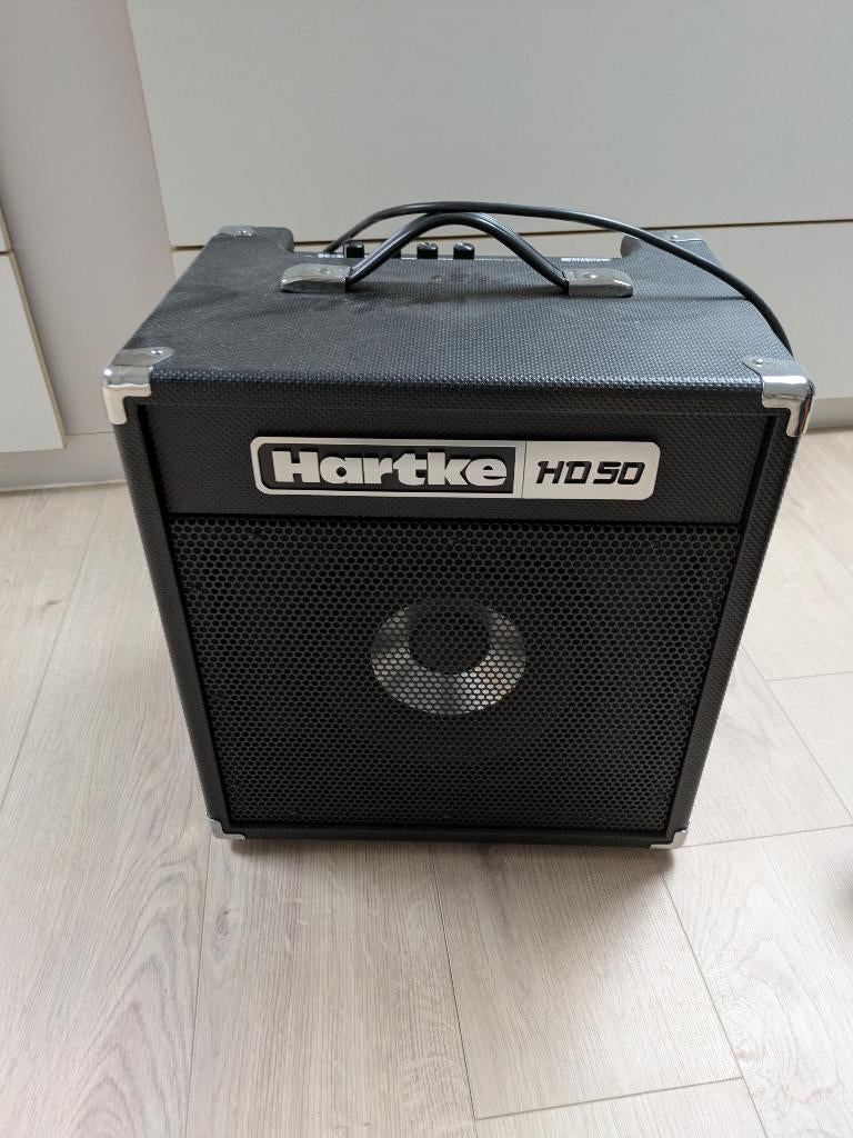 Hartke HD50 BASVERSTERKER, Muziek en Instrumenten, Ophalen, Zo goed als nieuw, Elektrisch
