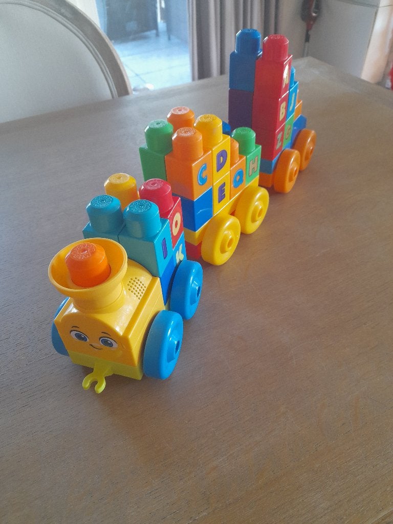 Mega bloks trein, Enfants & Bébés, Jouets | Blocs de construction, Enlèvement, Comme neuf, Megabloks
