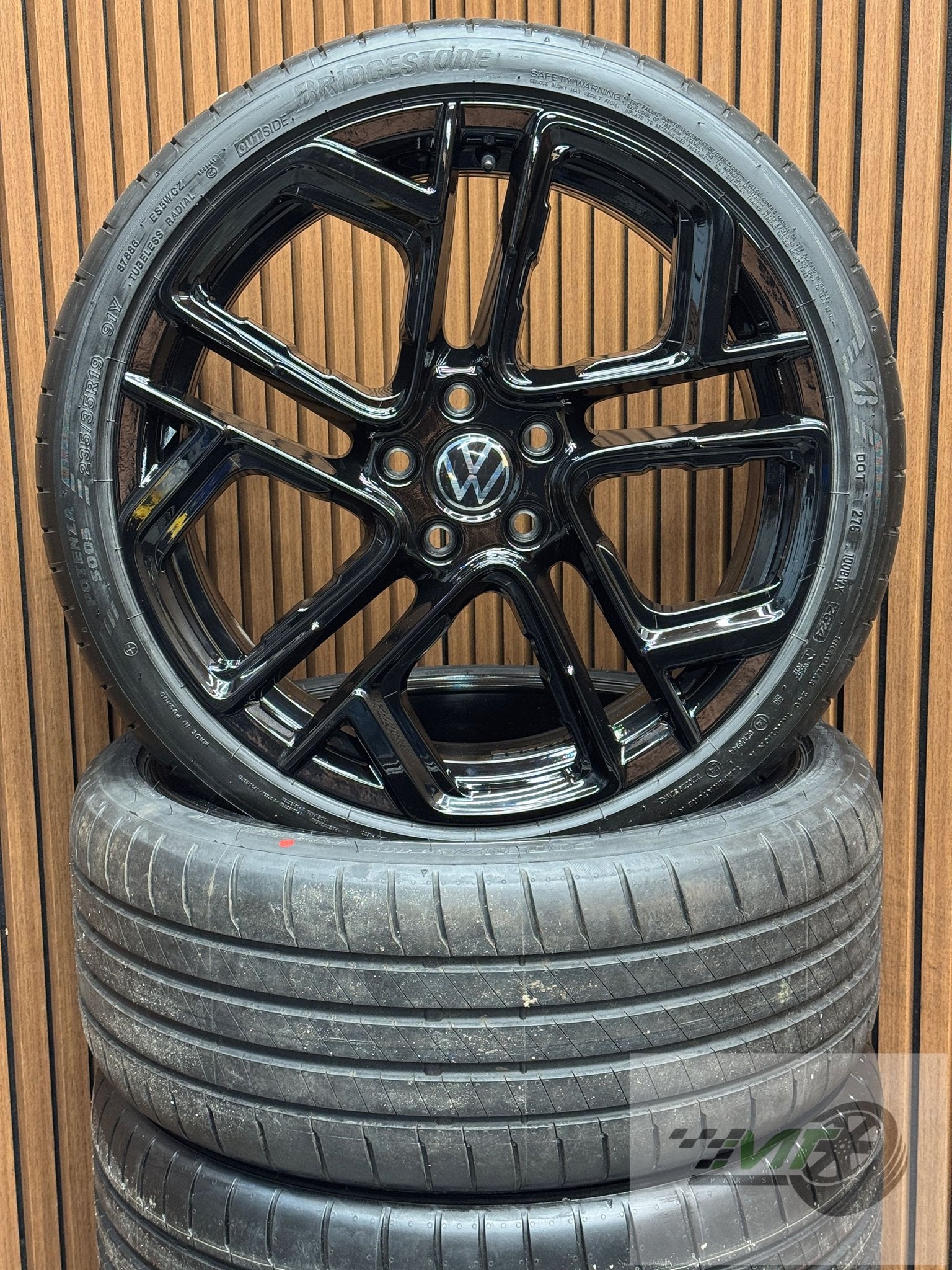 19" VW Golf R GTI WARMENAU Estoril Queenstown 235 35 OEM, Pneus et Jantes, Enlèvement ou Envoi, Véhicule de tourisme, Pneus été