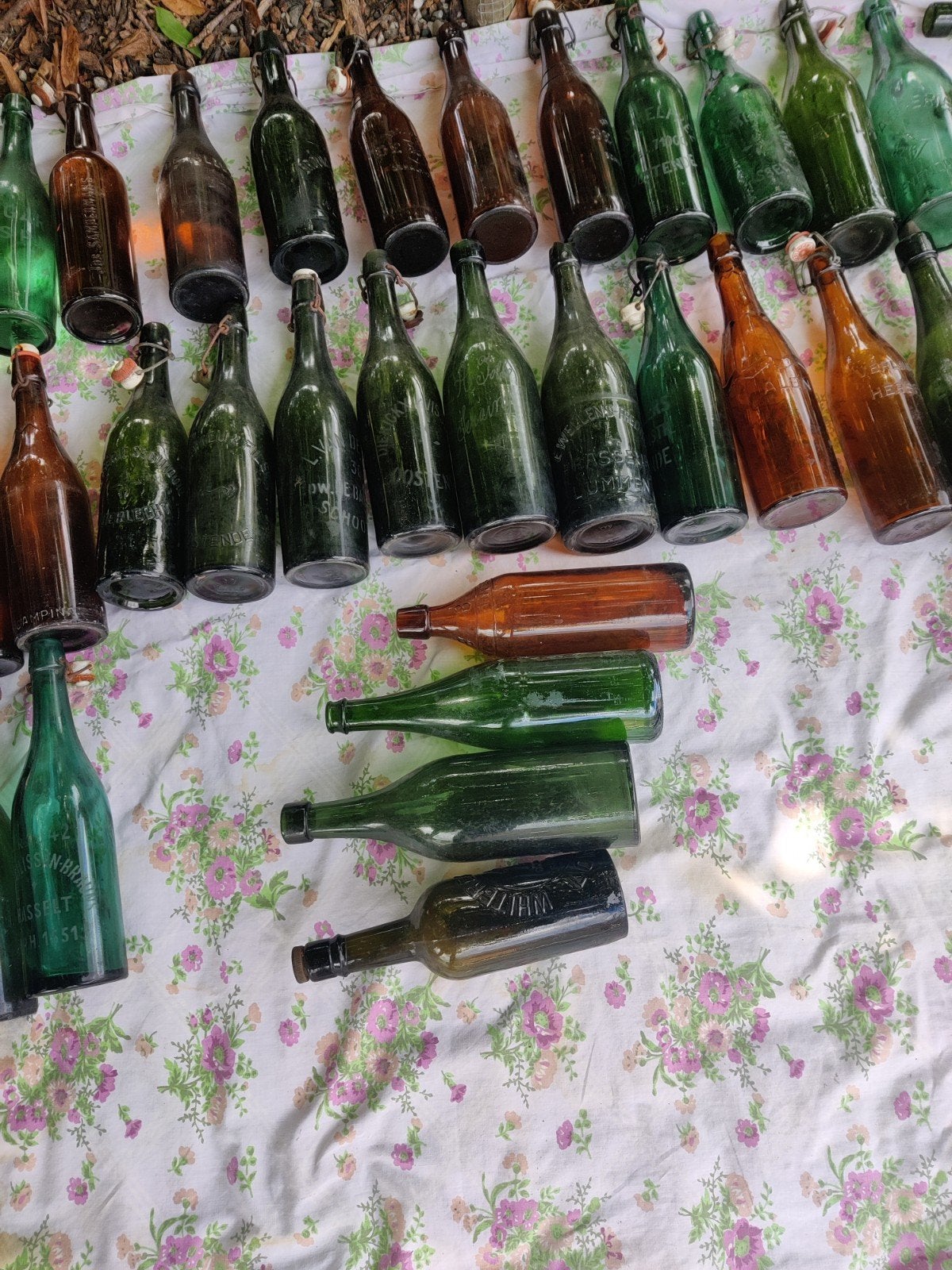 Lot oude bierflessen 73 stuks, Ophalen