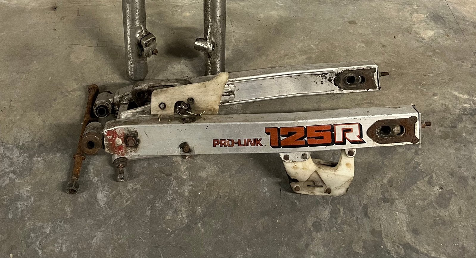 Honda cr 125 250 onderdelen (zie foto’s en tekst), Motos, Enlèvement ou Envoi, Utilisé
