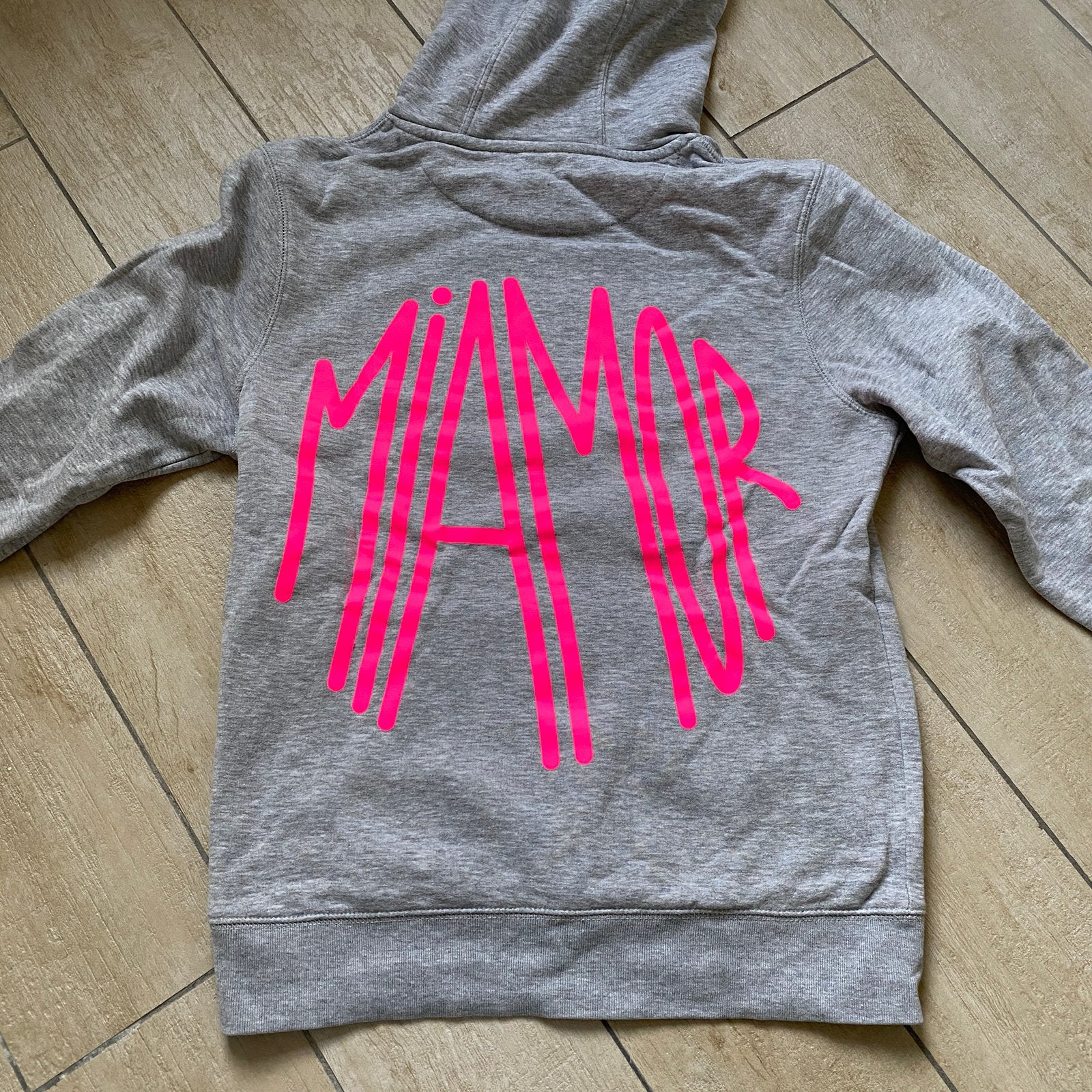 Hoodie miamore maat cs, Vêtements | Femmes, Pulls & Gilets, Enlèvement ou Envoi, Comme neuf, Taille 34 (XS) ou plus petite, Gris