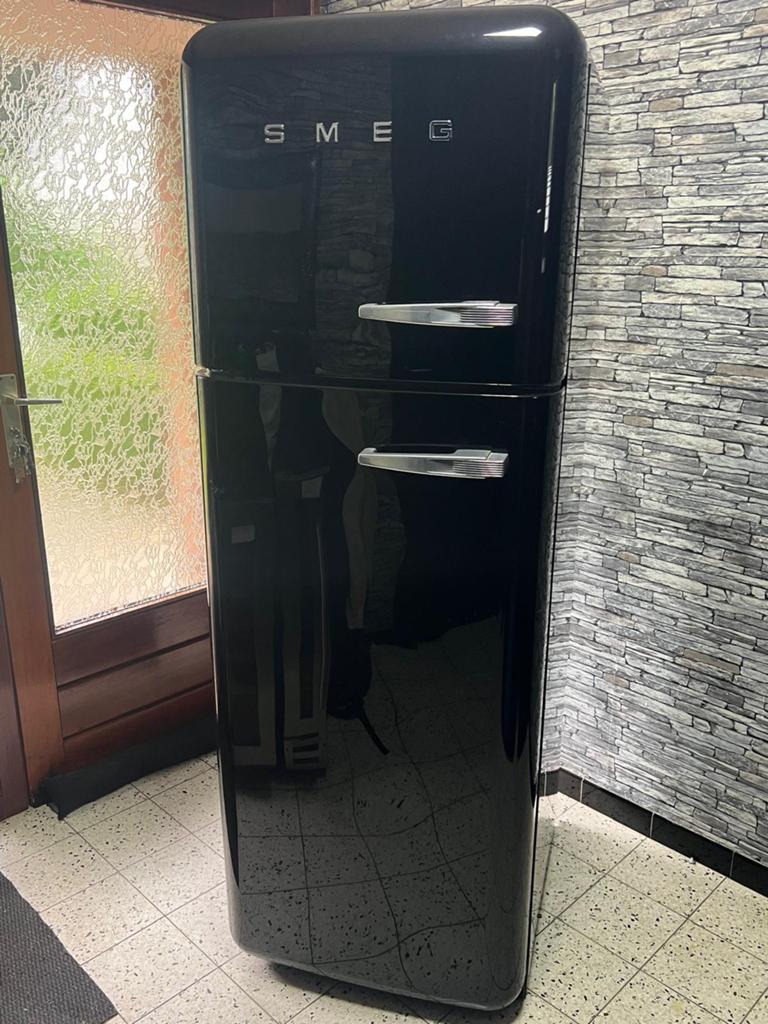 Smeg koelkast als nieuw, Elektronische apparatuur, Ophalen, Zo goed als nieuw
