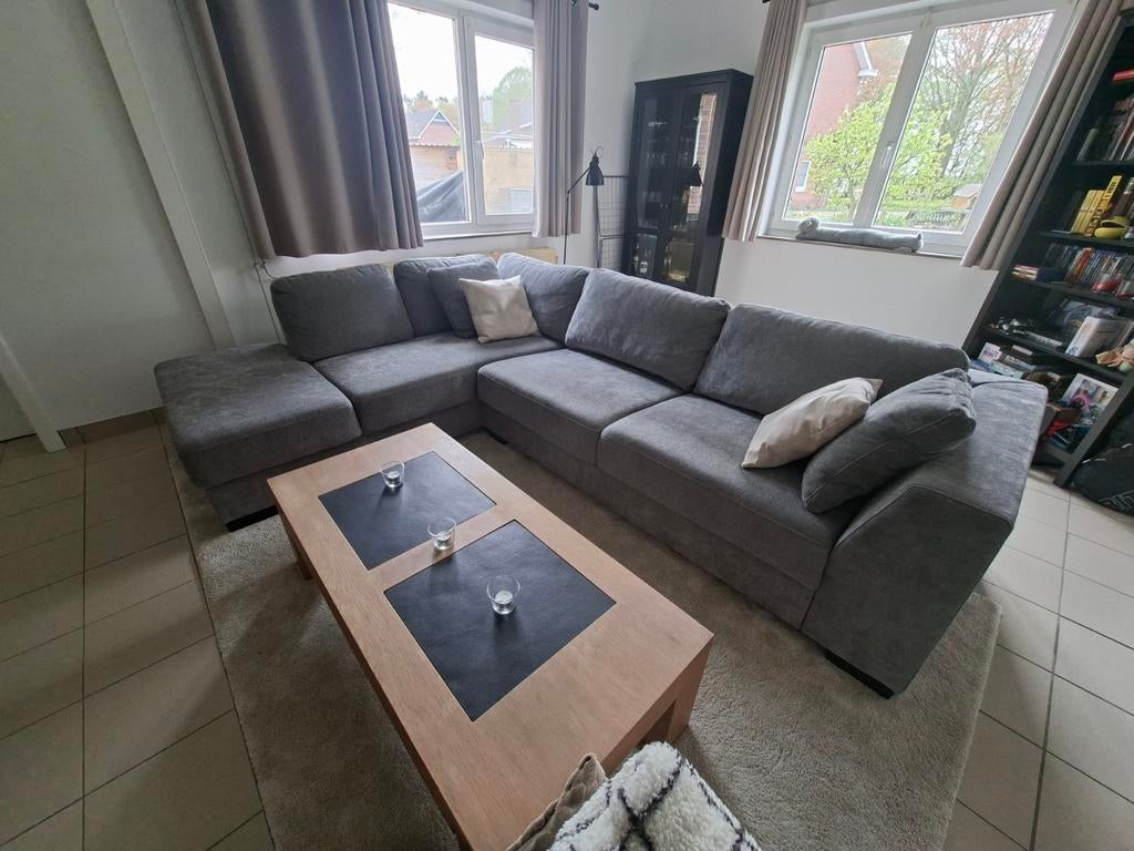 Hoeksalon zetel sofa uit stof grijs - Zo goed als nieuw, Huis en Inrichting, Zetels | Complete zithoeken, Ophalen