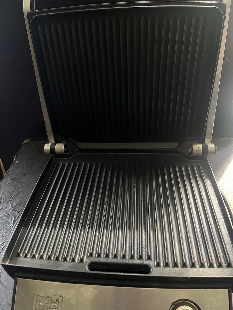 Grill Fritel 2400W, Trancheuse, Plancha, Electroménager, Enlèvement, Plaques amovibles, Utilisé