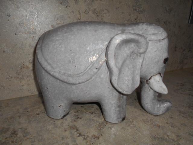 Mooi stenen beeld - olifant, Ophalen of Verzenden, Beeld, Grijs, Zoogdier