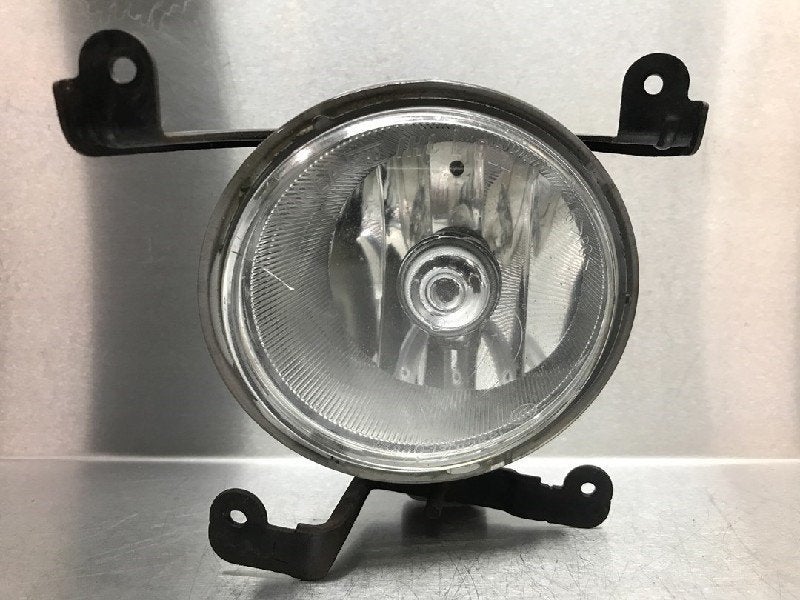 MISTLAMP LINKS VOOR Hyundai Matrix (01-2001/04-2010), Hyundai Motor Deutschland GmbH, Gebruikt, Kaiserleipromenade 5
63067  Offenbach am Main, DE
