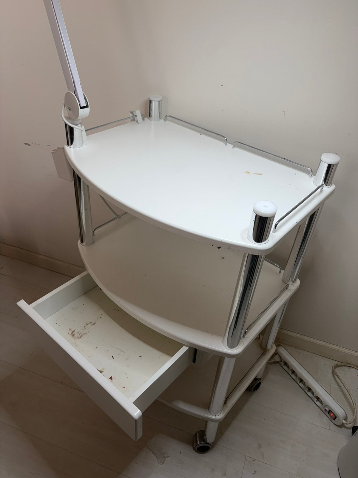 Werktafel met looplamp, Ophalen, Zo goed als nieuw