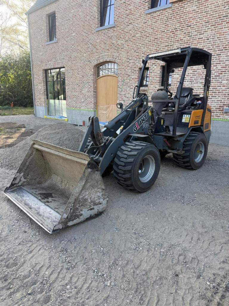 Kniklader 1500kg tot 2500kg TE HUUR / HUREN, Ophalen, Wiellader of Shovel