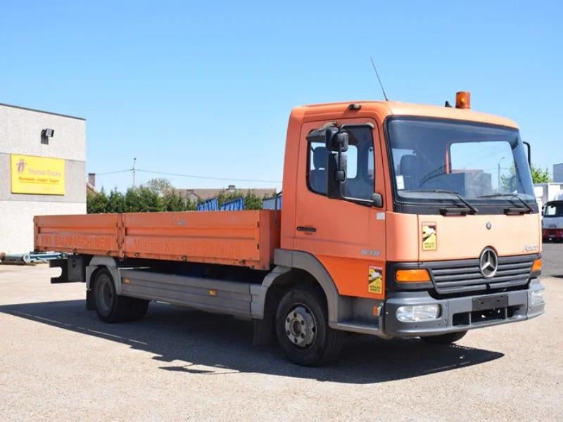 Mercedes-Benz Atego 818 Flatbed, Autos, Camions, Entreprise, Achat, Mercedes-Benz, Diesel, Boîte manuelle, Propulsion arrière