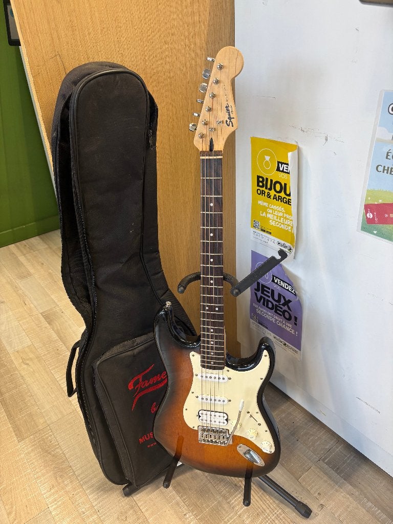 GUITARE ELECTRIQUE FENDER SQUIER, Musique & Instruments, Enlèvement, Utilisé, Solid body, Fender