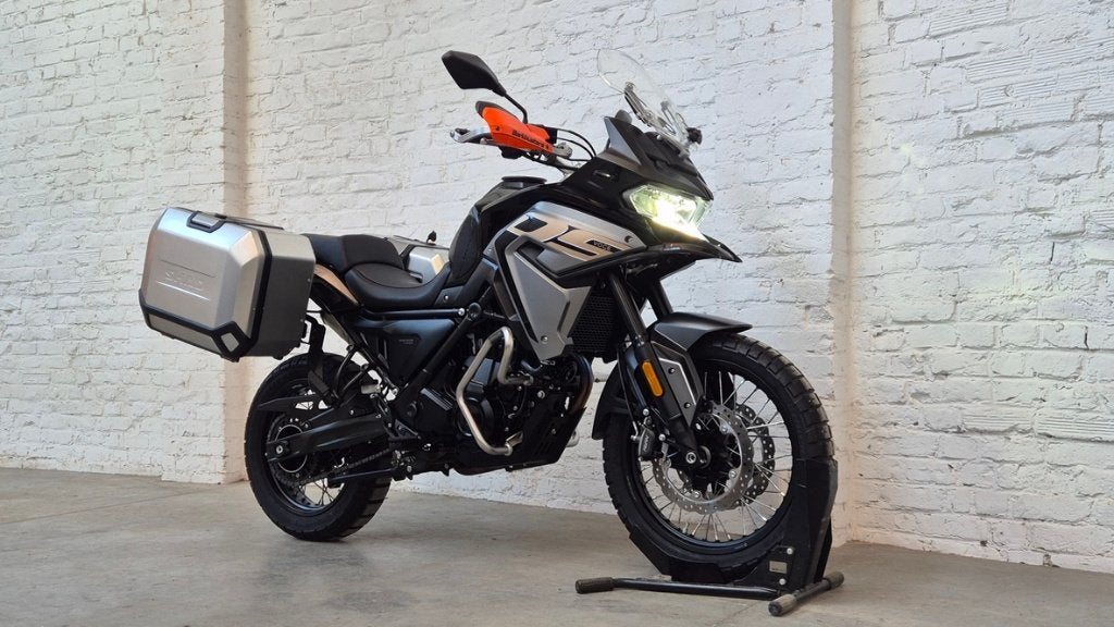 Voge 650 DSX 2024 A2 8000 km Rotax @motomobilia, Motoren, Occasion, Bedrijf, Enduro, Minimaal motorrijbewijs A2