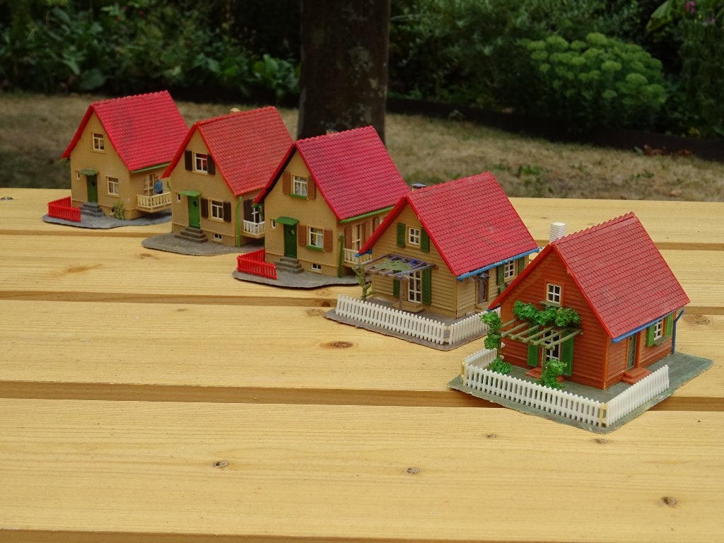 Lot de 5 maisons de classe moyenne - HO, Enlèvement ou Envoi, Utilisé, Pont, Tunnel ou Bâtiment