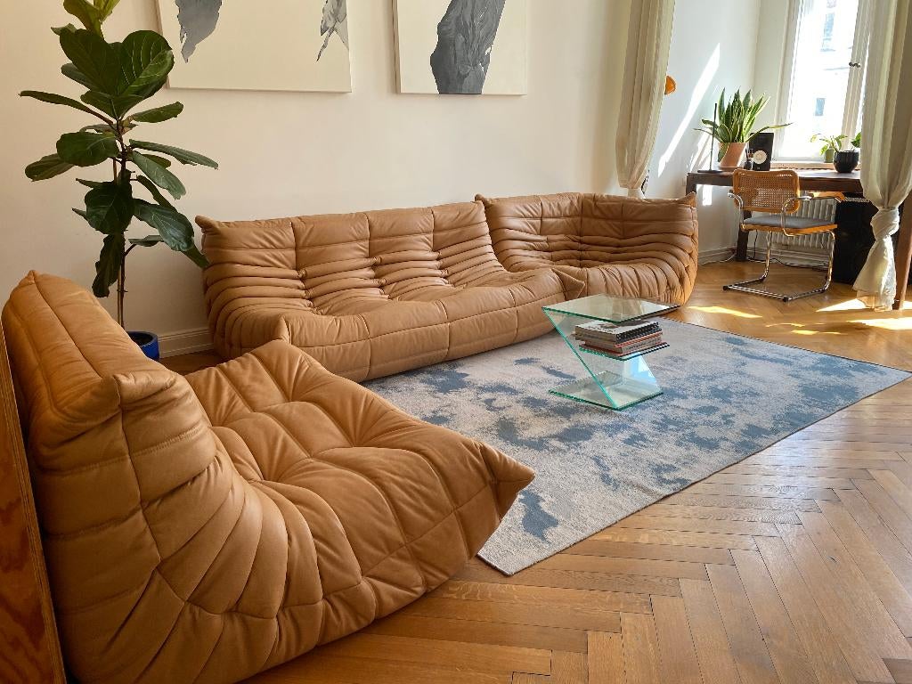 Ligne Roset - Togo - Bank Set (3-delig) - Camel Bruin Leer, Huis en Inrichting, Verzenden, Zo goed als nieuw, Leer, Knoll vitra artifort sede b&b italia cassina mid century modern