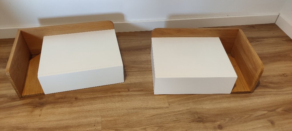 2 nachtkastjes met schuifje - muurbevestiging, Ophalen, Gebruikt, 45 tot 65 cm, Minder dan 55 cm