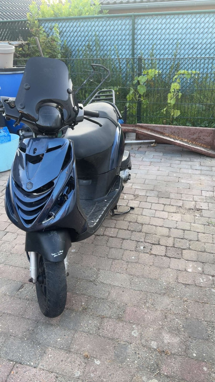 Zip 4 takt, Fietsen en Brommers, Scooters | Piaggio, Ophalen, Zo goed als nieuw, Zip