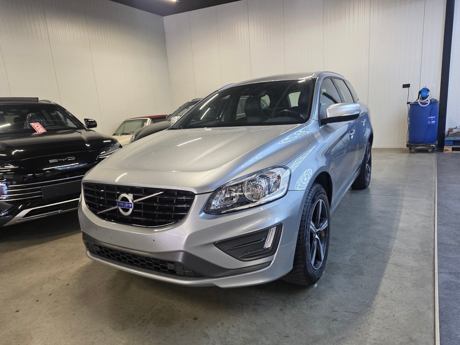 VOLVO XC60 R-DESIGN 2.0 D AUTOMAAT 2016 129.000 KM, Autos, Volvo, Achat, Entreprise, Automatique, Euro 6
