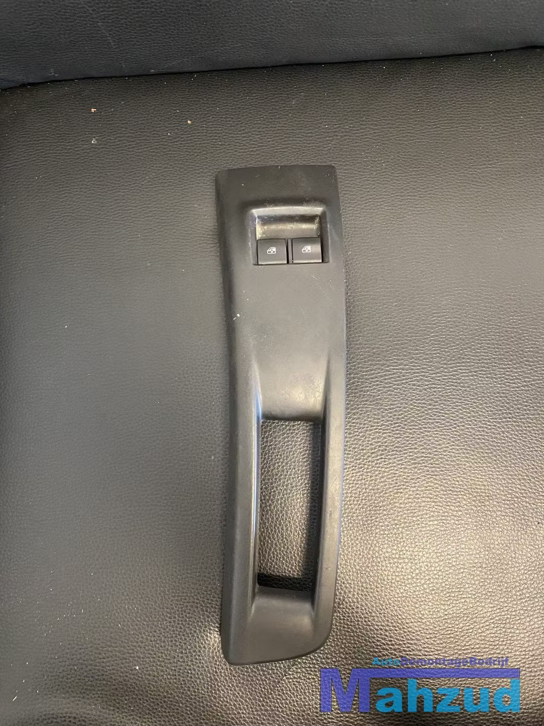 OPEL MERIVA B Links voor raamschakelaar 2010-2017, Opel Automobile GmbH, Opel, Bahnhofsplatz 1
65423  Russelsheim am Main, DE
