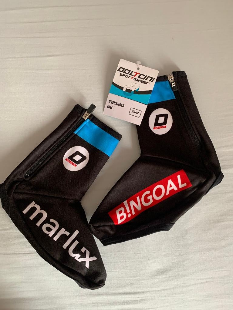 fietskledij Doltcini: overschoenen... en bidon Forza NIEUW, Ophalen of Verzenden, Nieuw, Kleding