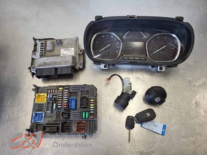 Kontaktslot + computer van een Citroen Jumpy, Gebruikt, -, Ophalen of Verzenden, -