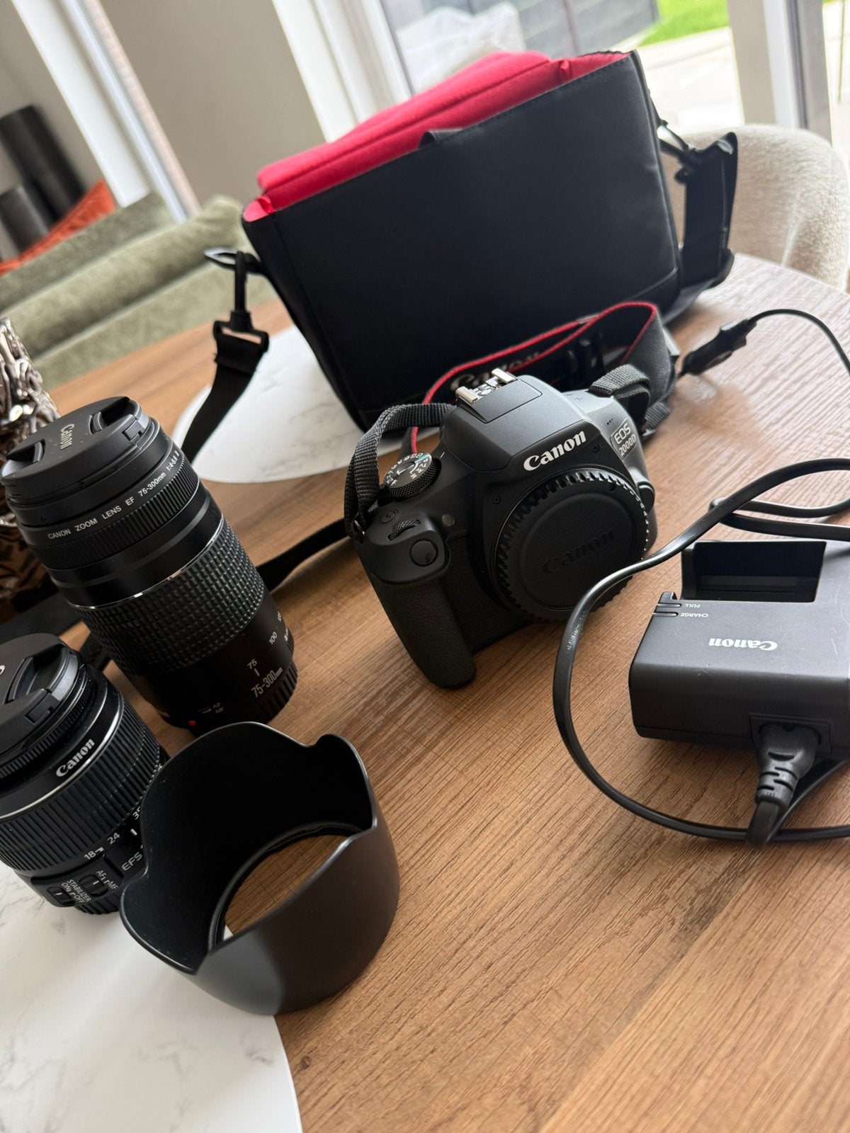 Canon eos 2000d, TV, Hi-fi & Vidéo, Appareils photo numériques, Enlèvement, Comme neuf, Canon