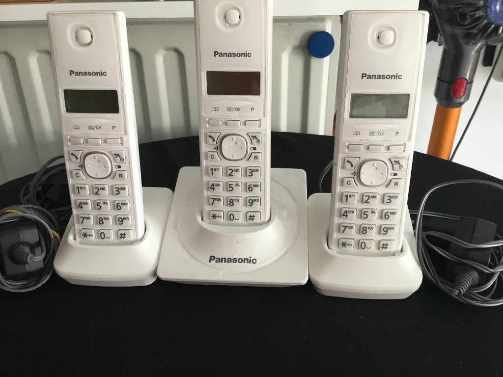 3 delig telefoon set.Merk PANASONIC, Telecommunicatie, Ophalen, Gebruikt, 3 handsets