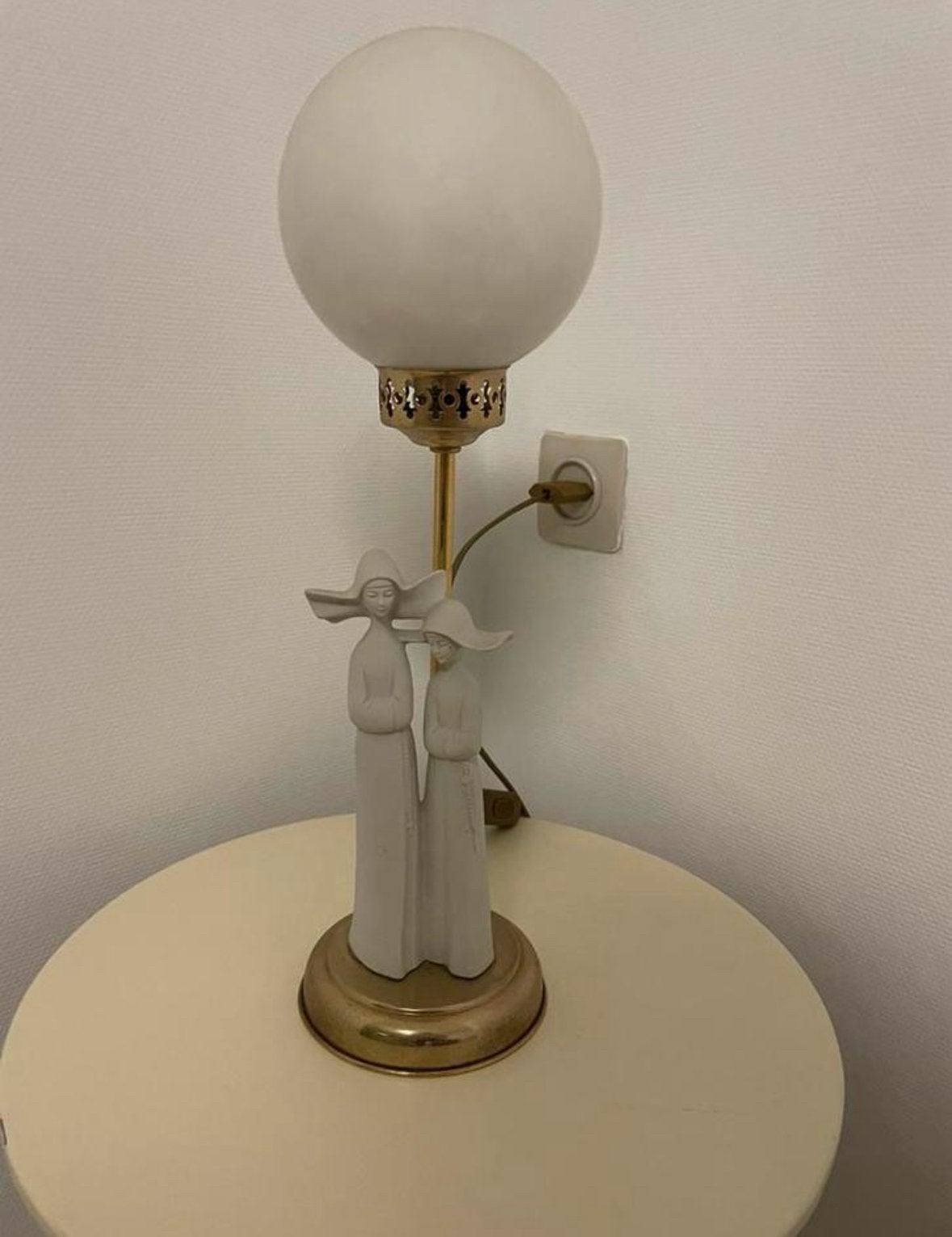Lampe en porcelaine qui fonctionne, Enlèvement, Comme neuf