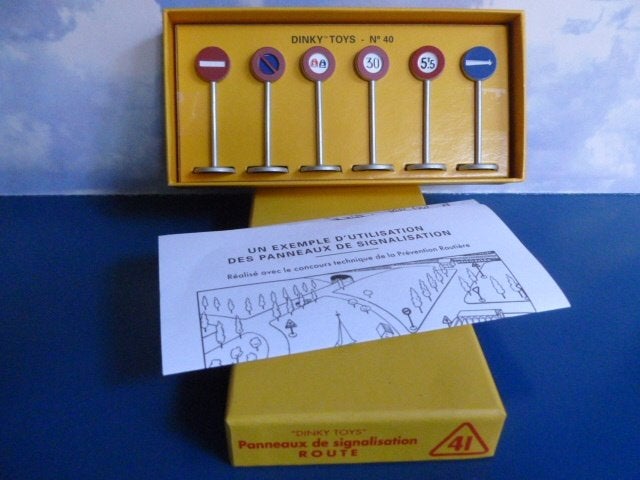 Coffret Panneaux route & ville 1/43 DINKY Atlas NEUF + BOITE, Ophalen, Nieuw, Dinky Toys