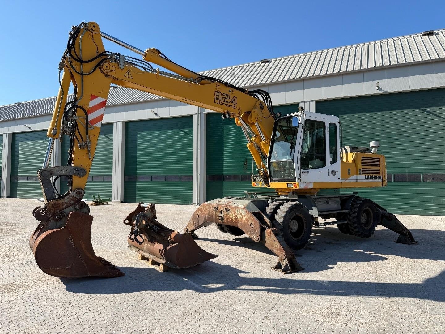 Liebherr A924B Litronic 2x bucket // AIRCON // Outriggers, Articles professionnels, Excavatrice