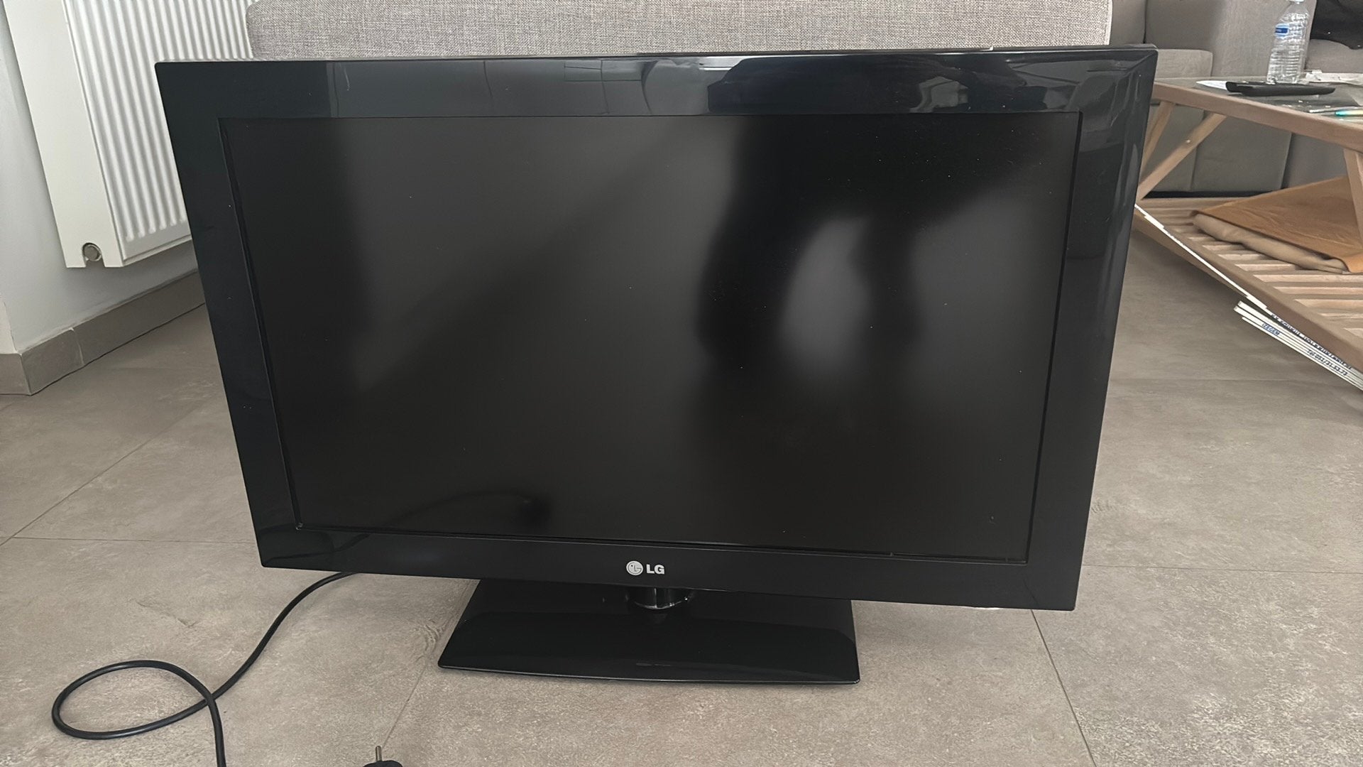 Tv lg, TV, Hi-fi & Vidéo, Enlèvement, Comme neuf, 60 à 80 cm, LG