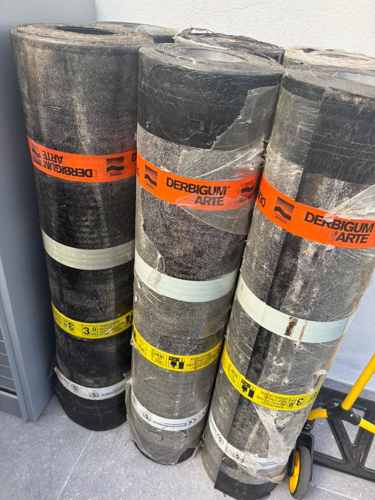 DERBIGUM ARTE ROOFING, Ophalen, Zo goed als nieuw
