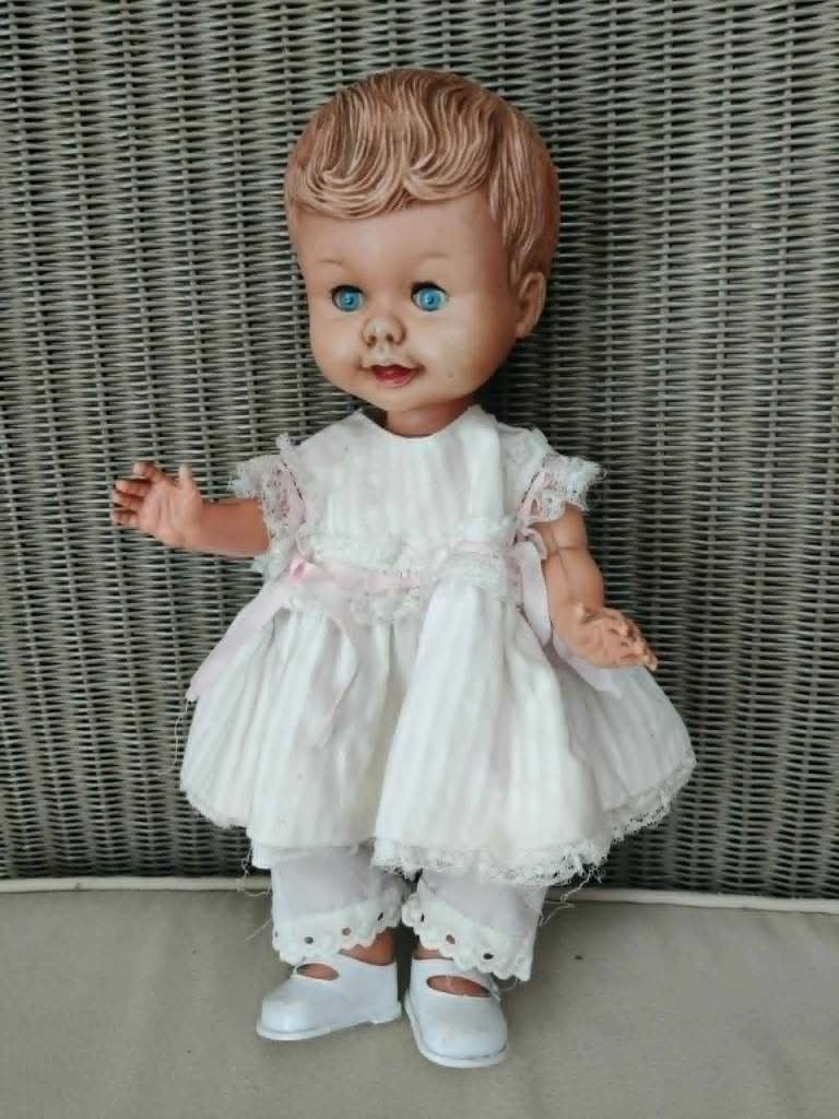 Vintage popje Galba Italy met originele kleedjes, Ophalen of Verzenden, Gebruikt, Pop