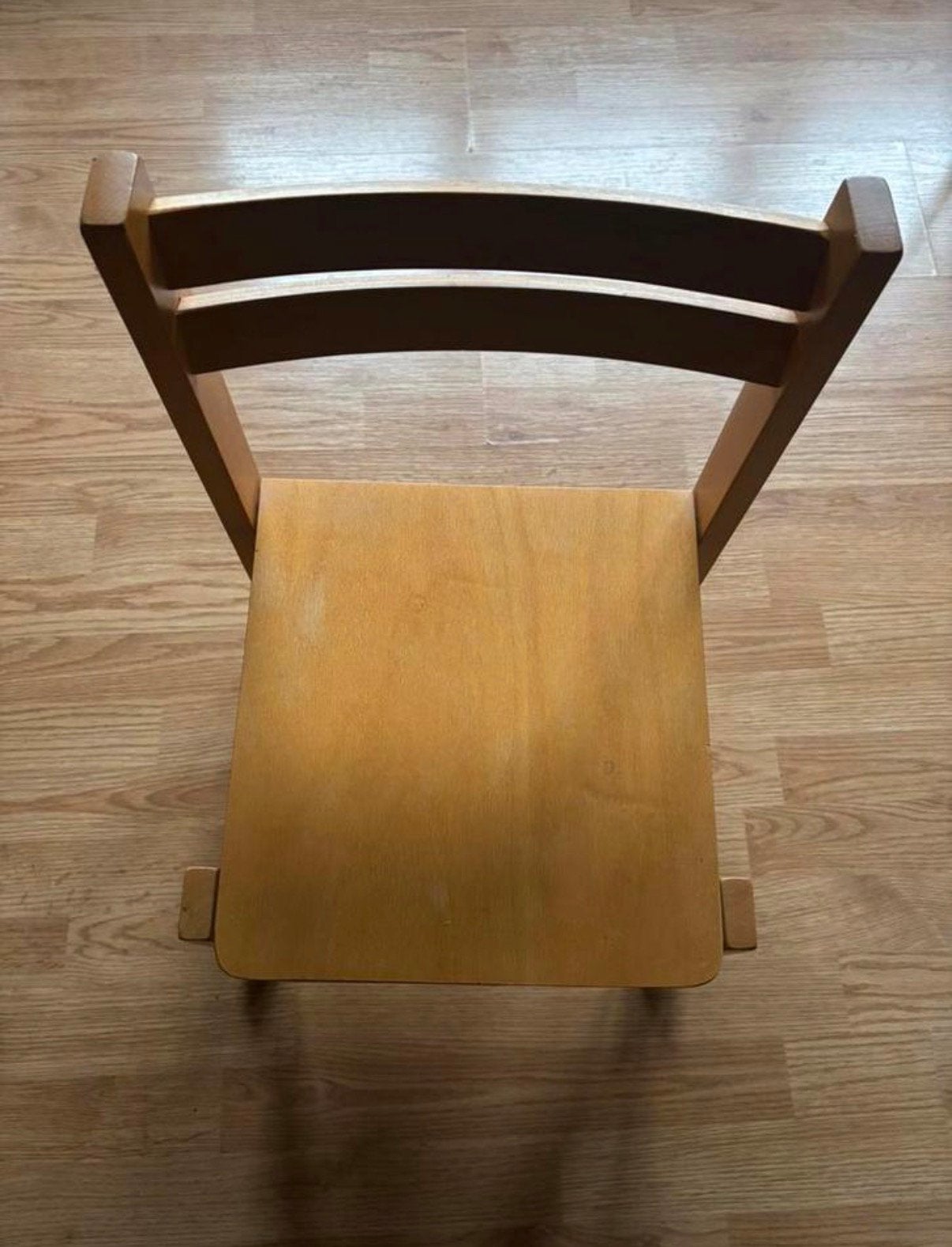 Schitterende houten kinderstoel zeer praktisch nieuw, Kinderen en Baby's, Kinderstoelen, Ophalen, Zo goed als nieuw